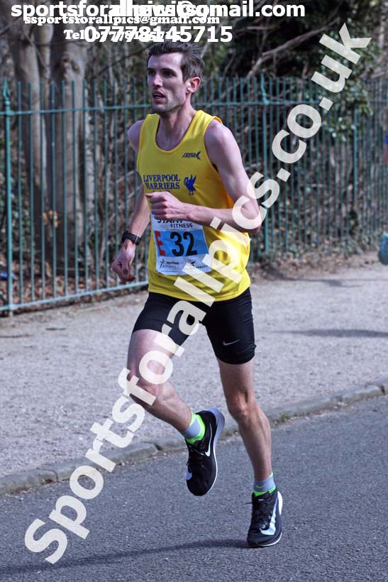 Senior mens Northern 12 Stage Road Relay Champs., Birkenhead Park. Photo: David T. Hewitson/Sports for All Pics